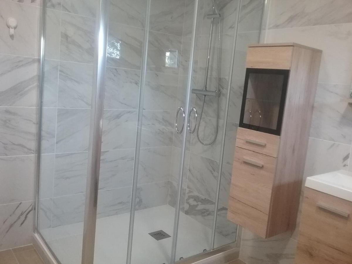 Chez Claudine Daire Favières Dış mekan fotoğraf